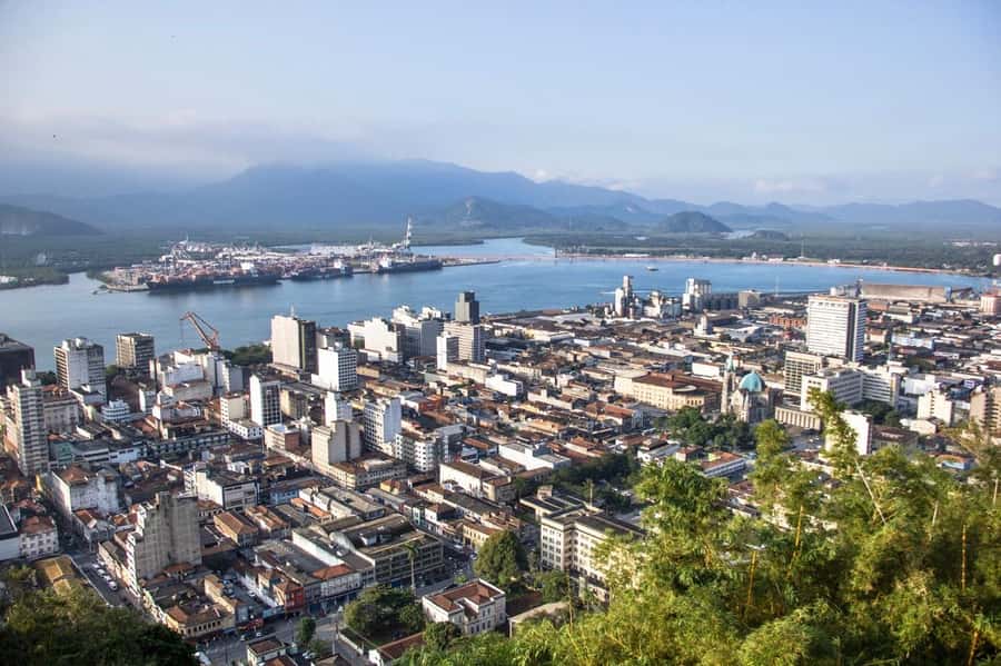 10-hour beach tour Santos: Shared with Tickets & Lunch - Santos beach time: a pause between museums and viewpoints