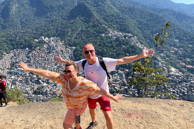 2h30 circuit in the Vidigal Favela - The Ecological Park and local initiative