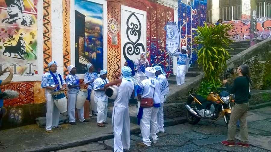 3-Hour Urban Arts Walking Tour - Olympic Boulevard and The Ethnicities