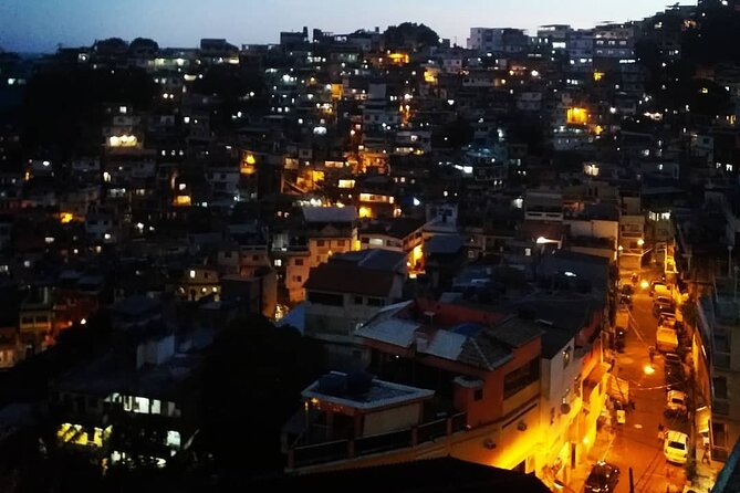 A socio-educational and gastronomic experience in the Vidigal favela - Walking down through Vidigal’s alleys