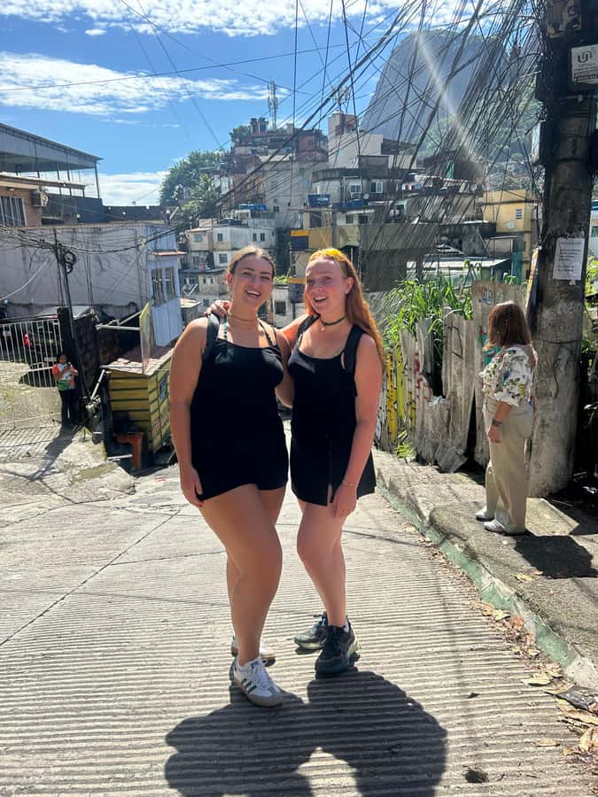 A Walk in the Rocinha Favela: Women Leading the Way - Meeting near Av. Niemeyer and getting uphill