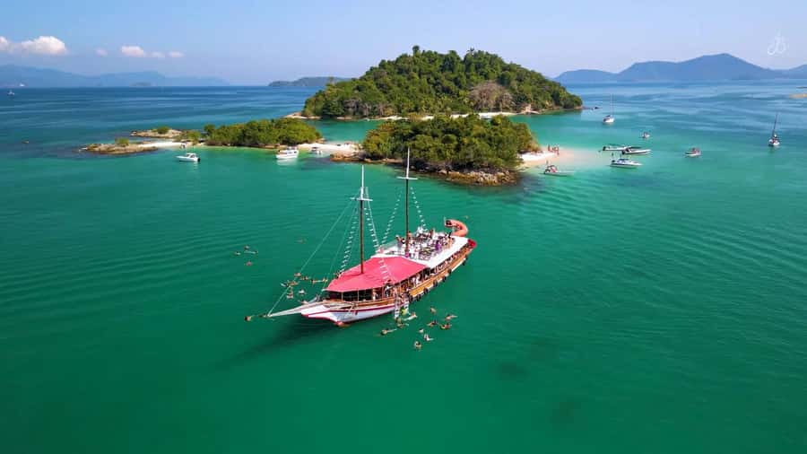 Adventures in Angra and Ilha Grande with Guide and Lunch - Why this day trip works from Rio
