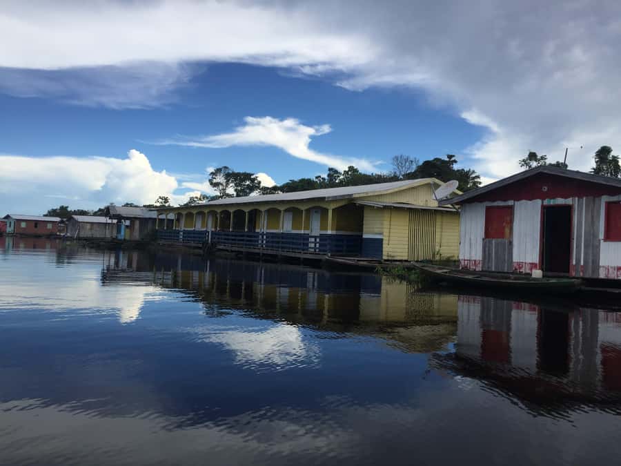 Amazonas: Boat Ride with a Local Amazonian - Why the Meeting of the Waters deserves top billing