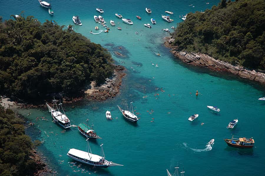 Angra dos Reis: 5-Stop Ilha Grande Speedboat Tour - Cataguás, two small islands with bright sand