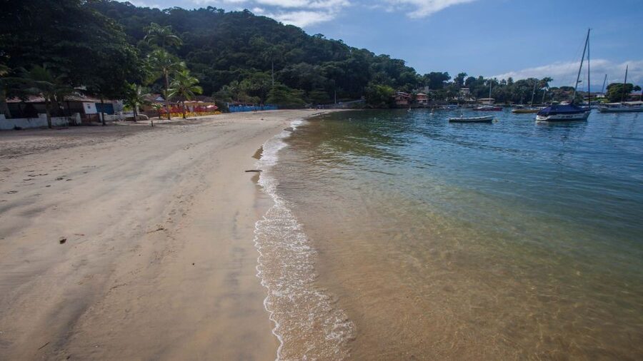 Angra dos Reis: Boat Tour in Ilha Grande and Lagoa Azul - What to pack for six hours on the water