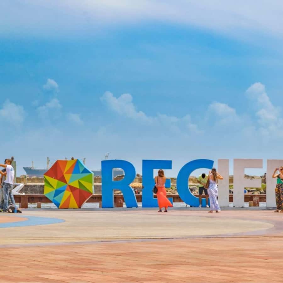 Boa Viagem or Piedade: Olinda and Recife Antigo Day Trip - Recife Antigo and the story behind Pernambuco carnival