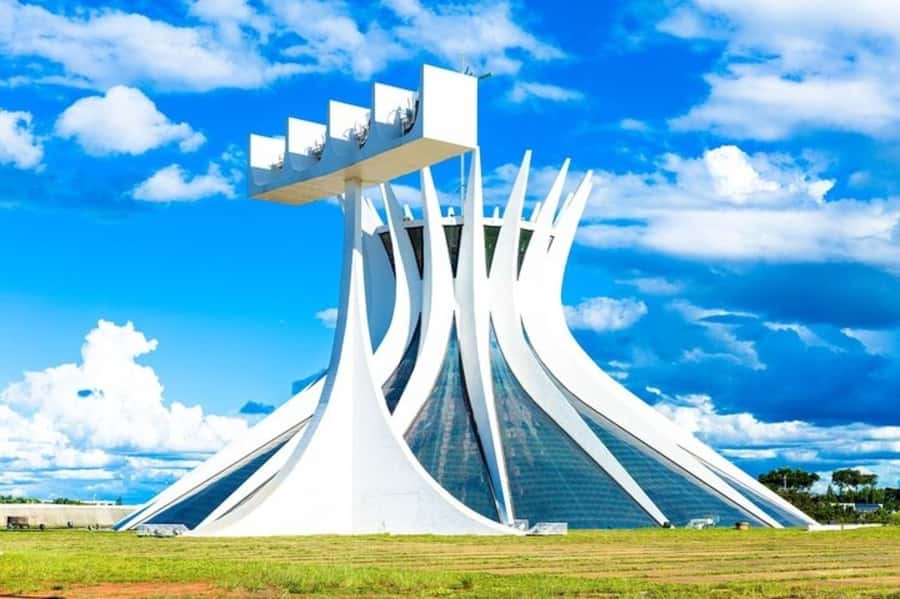 Brasilia : Private Custom Tour with a Local Guide - Seeing Brasilia through its modernist buildings