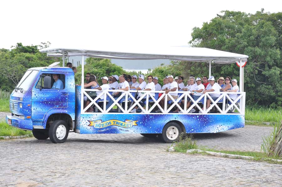 Buzios: City Tour by Trolley with 12 Beaches and Pickup - Why the Búzios trolley works well for a first look