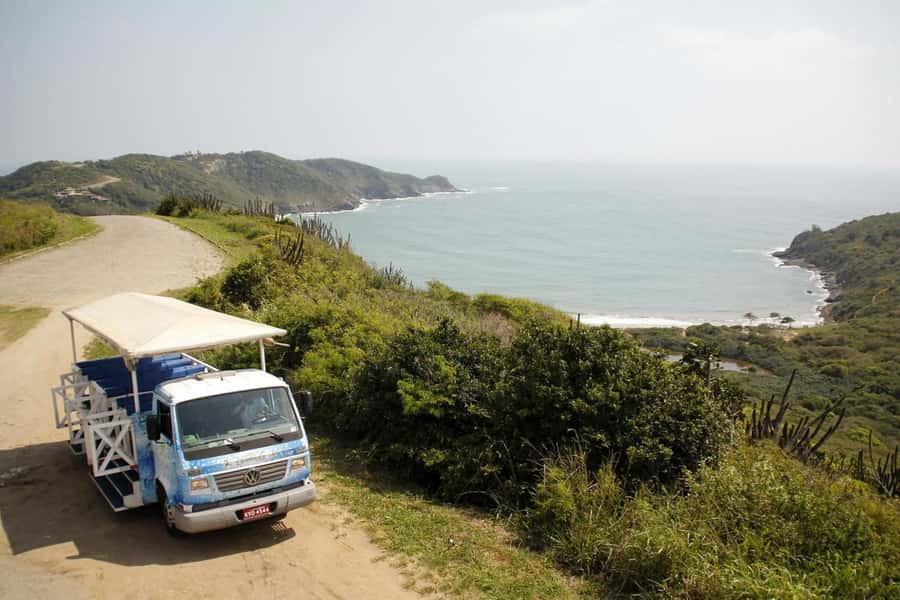 Buzios: City Tour by Trolley with 12 Beaches and Pickup - Guide languages and the feel of the commentary