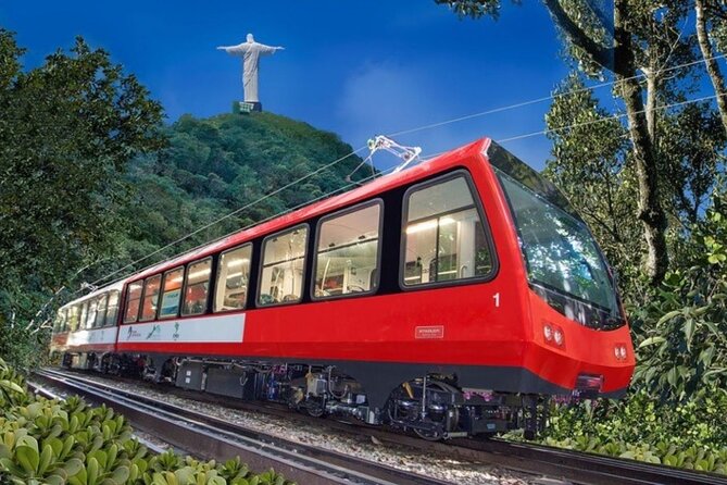 City Tour Full VIP - Corcovado Train + Churrascaria Rodízio - Riding the Corcovado train to Christ the Redeemer