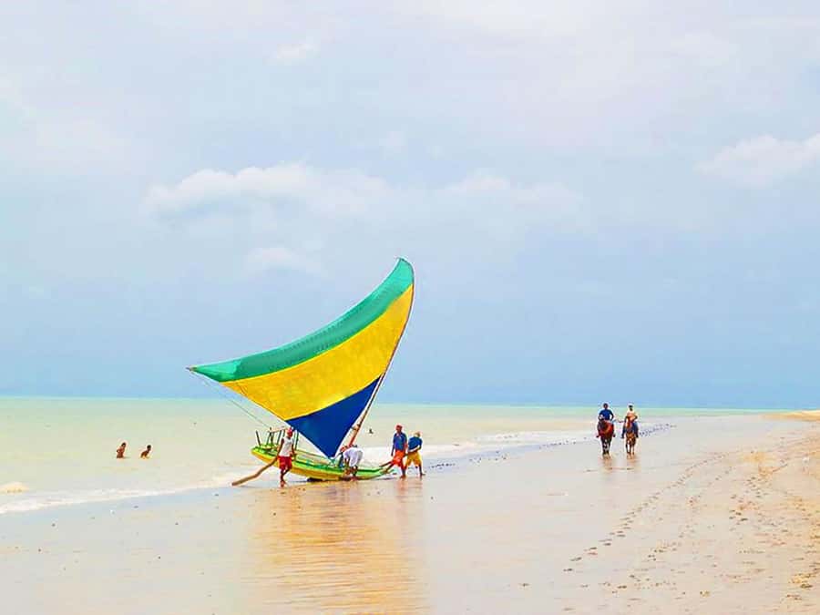 Cumbuco Adventure: Dune Rides, Lagoa do Catu & Coastal Views - Beach food, music, and local atmosphere