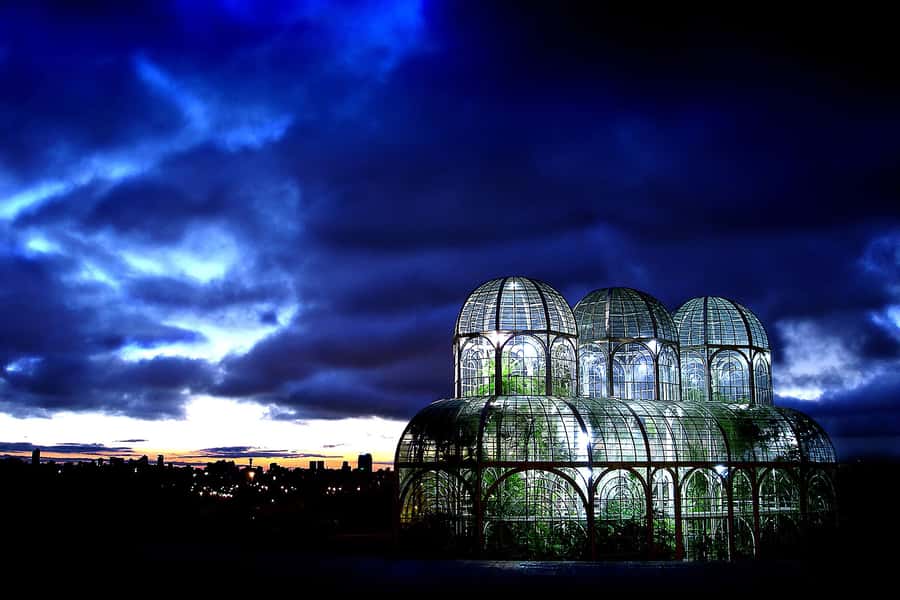 Curitiba: 4-Hour City-By-Night Tour with Dinner - The Botanical Garden under evening light