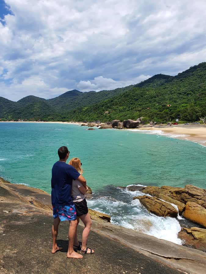Day Tour to Trindade: Nature and Sea Adventure from Paraty - Praia do Cepilho, the rocky first stop