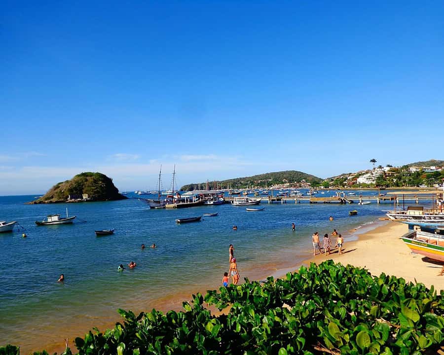 Discover Búzios Beaches and Boat Tours - Leaving from Búzios - Guide service and the shared-tour experience