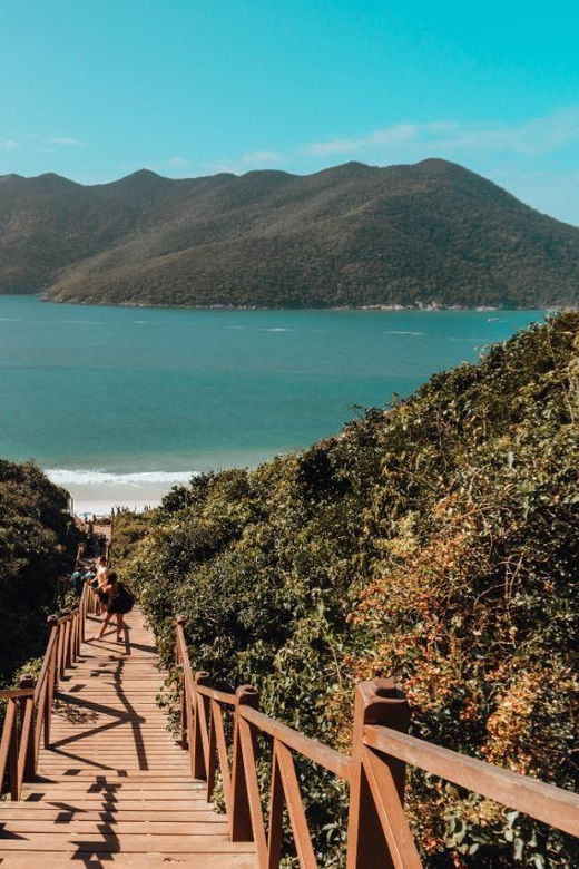Excursão Arraial do Cabo com saída do Rio de Janeiro - Prainhas do Pontal do Atalaia and the famous staircase