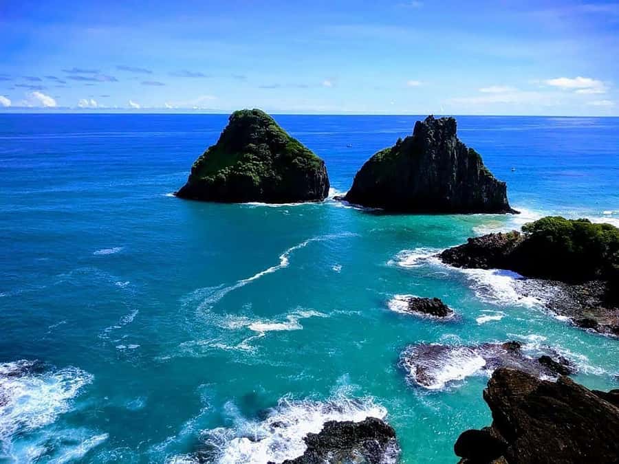 Explore Fernando de Noronha: 7-Hour Ilhatour - Praia do Leão and the island’s open Atlantic side