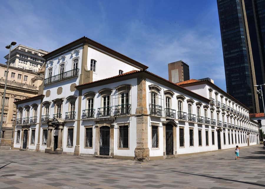 Explore Santa Teresa: Walking Tour - Rua Laurinda Santos Lôbo and the creative streets