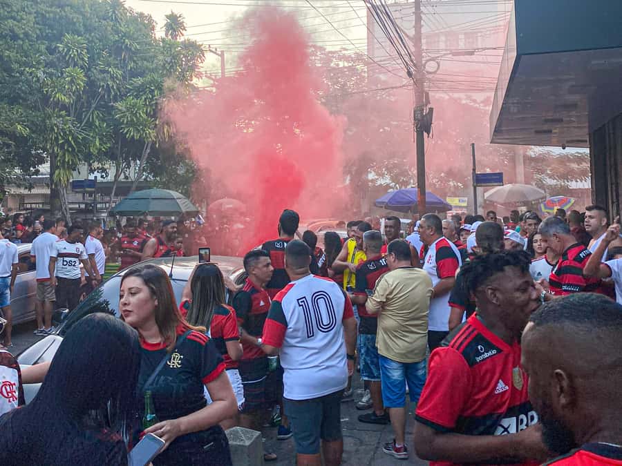 Flamengo Game Experience at the Maracanã Stadium - The seven-minute walk to Maracanã
