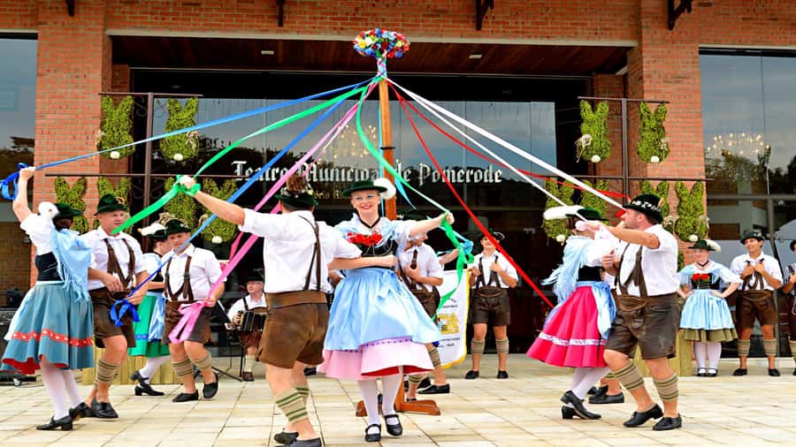 Florianópolis: Blumenau and Pomerode Germanic Route Day Trip - The 2.5-hour ride from Florianópolis