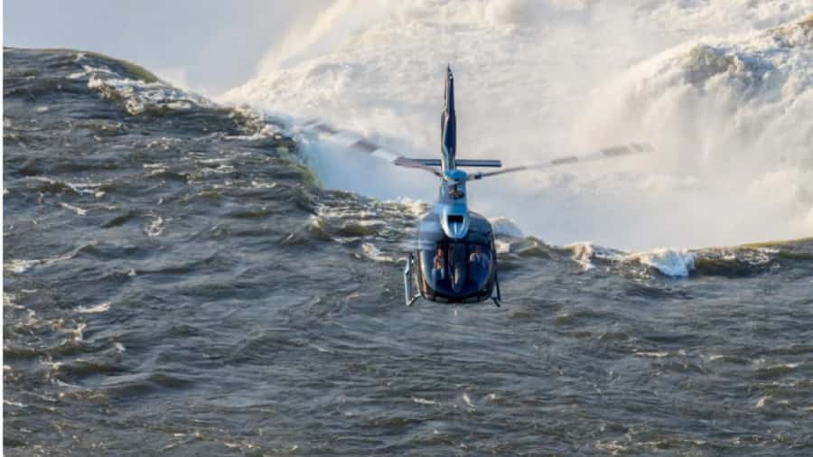 Foz do Iguaçu: Helicopter Flight over the Iguassu Falls - The 10-minute route over Devil’s Throat