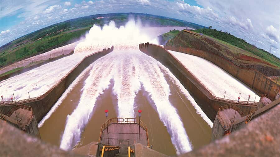 Foz do Iguaçu: Itaipu Hydroelectric Dam Guided Tour - Why Itaipu is worth your time