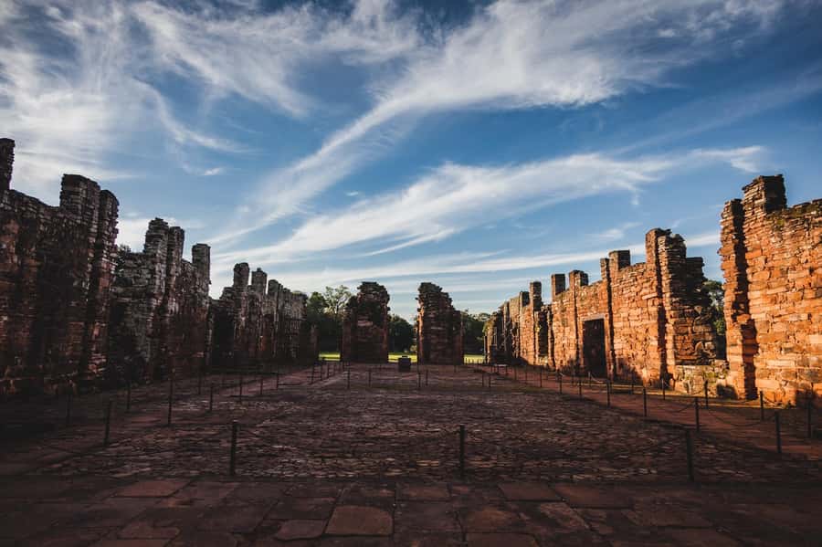 Foz do Iguaçu: Wanda Mines and San Ignacio Ruins Day Trip - Entering the San Ignacio Jesuit Mission