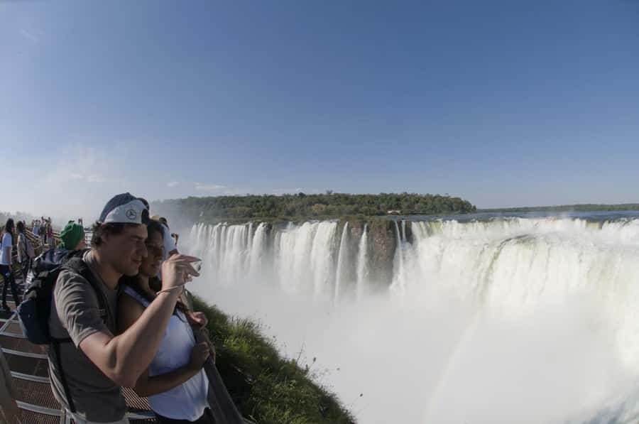 From Foz do Iguaçu: Argentinean Falls Tour with Pickup - Entering Iguazú National Park
