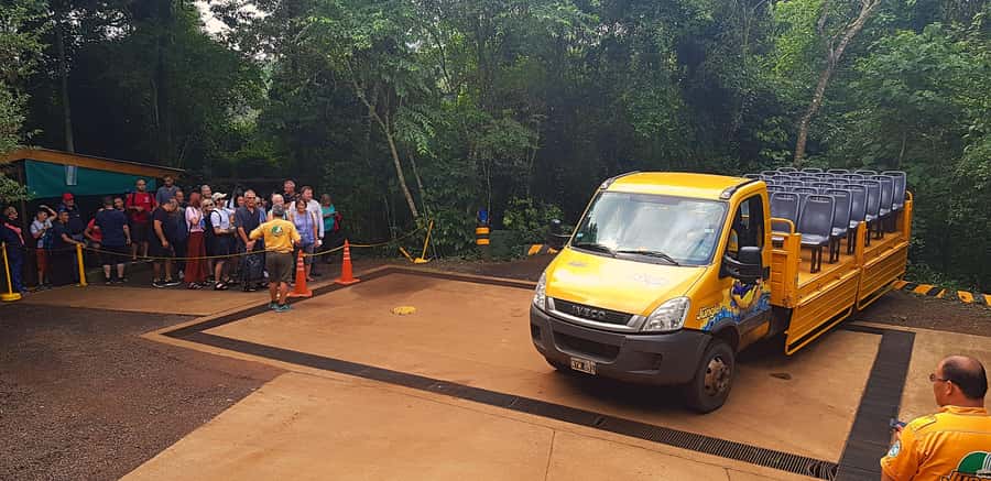 From Foz do Iguaçu: Argentinian Iguazu Falls with Boat Ride - Six kilometers through the Lower Iguazu River
