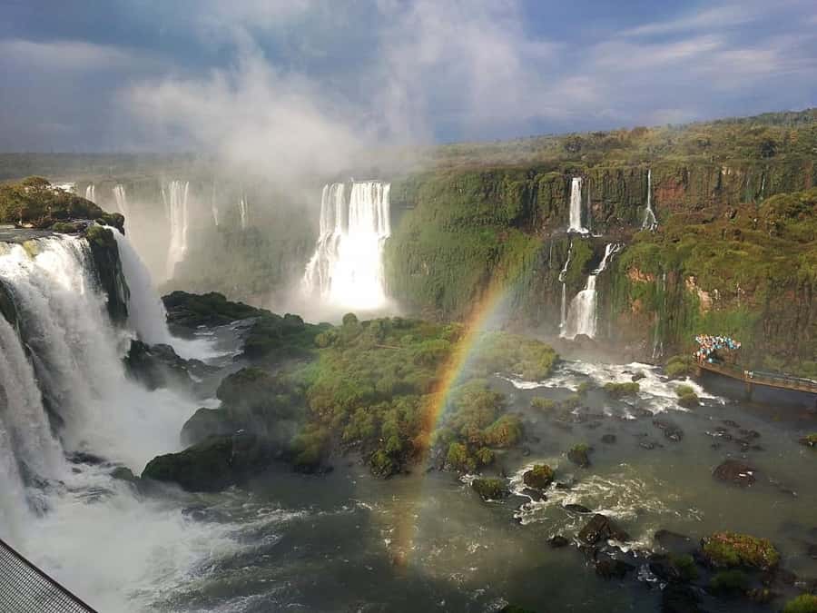 From Foz do Iguaçu: Brazilian Falls and Bird Park Tour - Who should choose this tour?