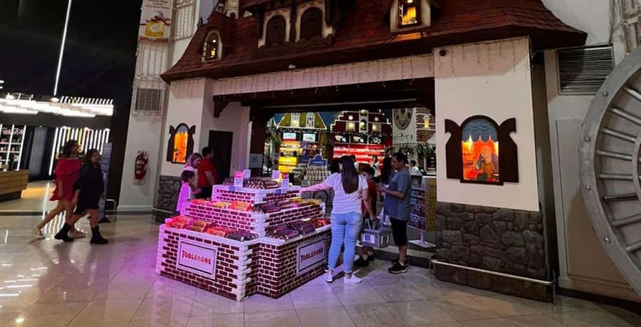 From Foz do Iguaçu: Puerto Iguazu Night Tour - Optional dinner and the chorizo steak