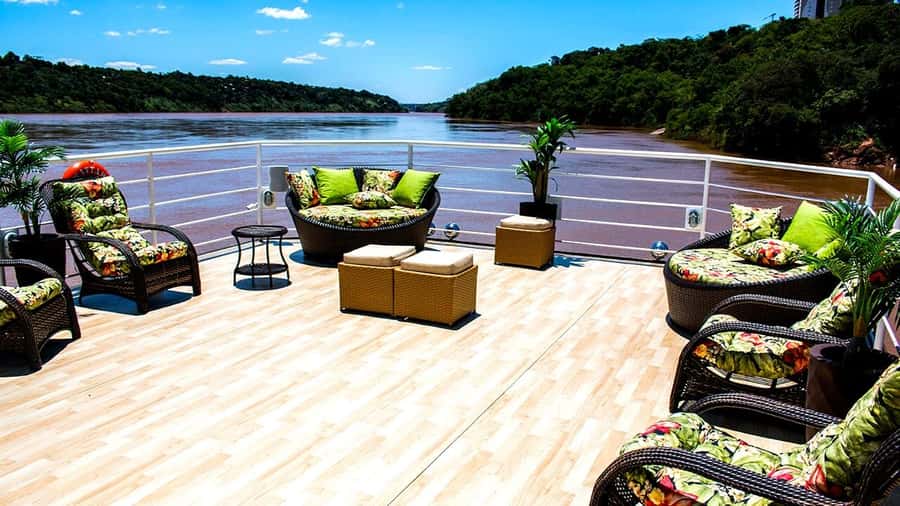 From Foz do Iguaçu: Sunset Catamaran Tour with Meal - A border cruise with a party-boat feel