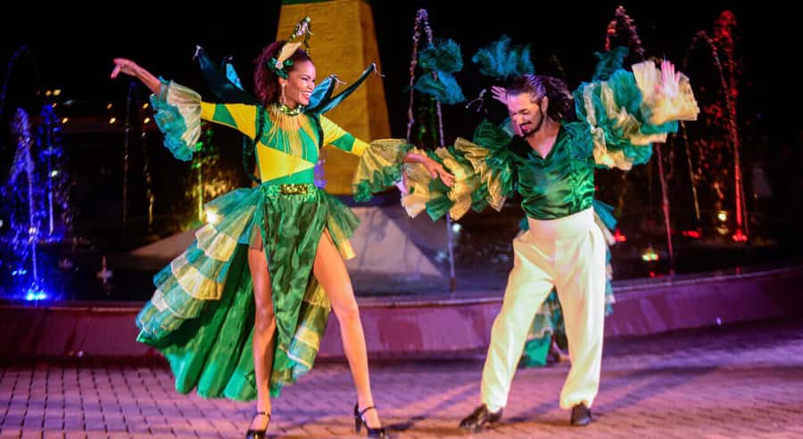 From Foz do Iguazu: Triple Frontier Landmark Ticket - Dinner at Cabeza de Vaca