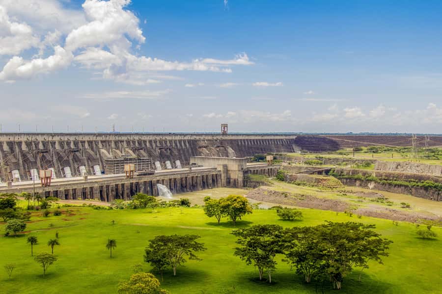 From Puerto Iguazu: Itaipu Dam Tour with Entrance Ticket - Why Itaipu Dam is worth your time