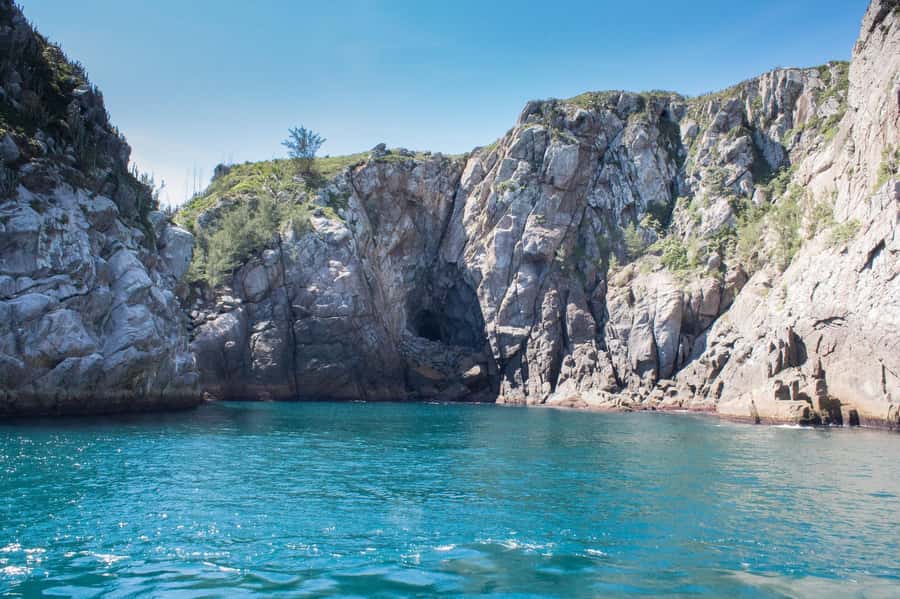 From Rio: Búzios with Boat Tour and Lunch - Lunch at a local restaurant