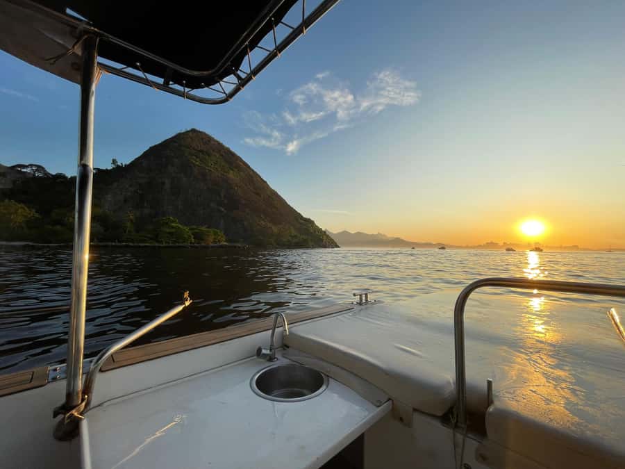 From Rio de Janeiro: Private Speedboat Tour - Weather, cancellations, and practical planning
