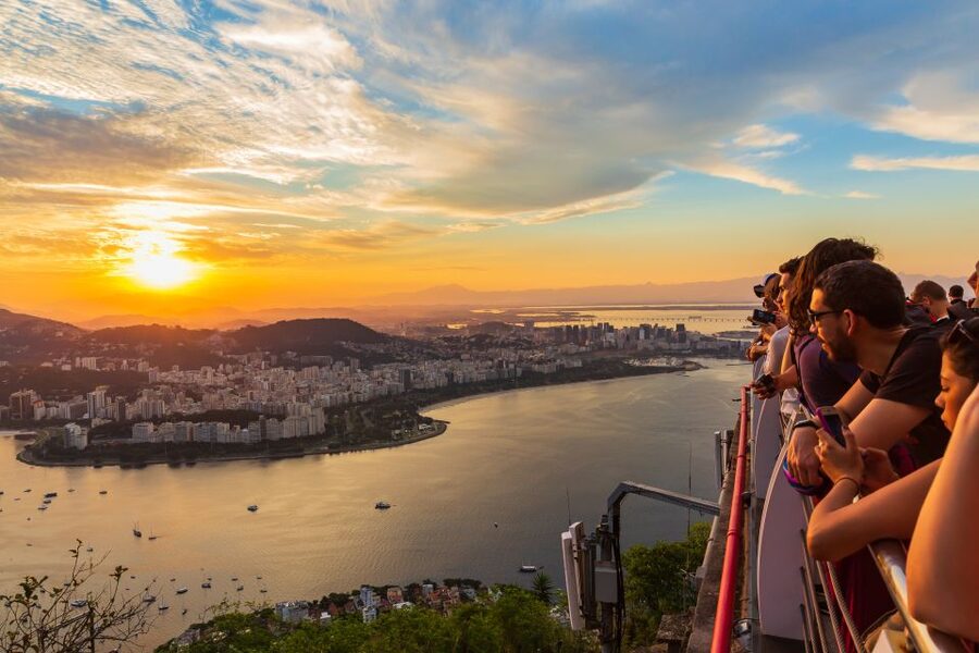 From Rio de Janeiro: Sugarloaf Mountain Tour with Cable Car - Who will like this tour most?