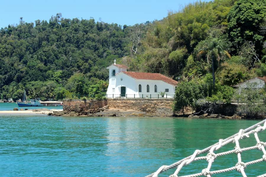 From Rio: Full-Day Angra dos Reis Cruise & Island Tour - Boarding the schooner in Angra