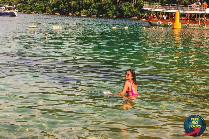 Full Day Tour to Angra dos Reis with Lunch - Lagoa Azul, the first postcard stop