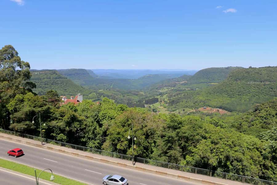 Gramado and Canela: Private Daytour from Porto Alegre - The parking problem and how to avoid a rushed day