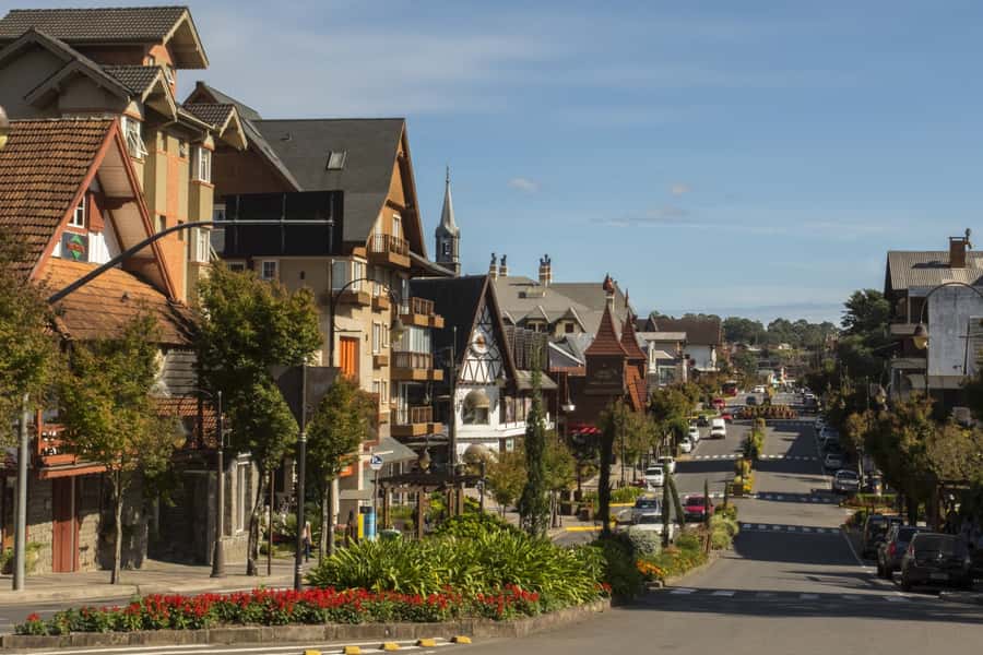 Gramado and Canela private trip with English speaking guide - Leaving Porto Alegre in a three-seat car