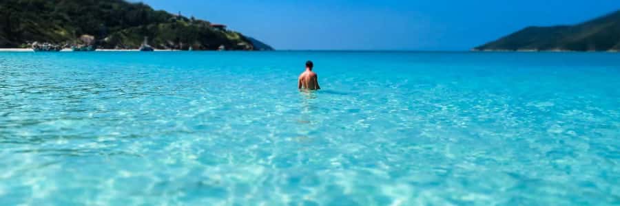 Guided Tour to Arraial do Cabo with Crystal Waters and Lunch - The Rio pickup and the long road south
