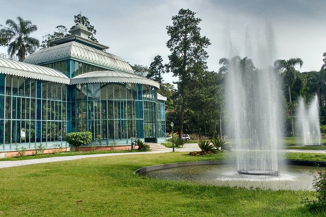Guided Tour to the Imperial Cida of Petrópolis with Lunch - Entering the Imperial Museum