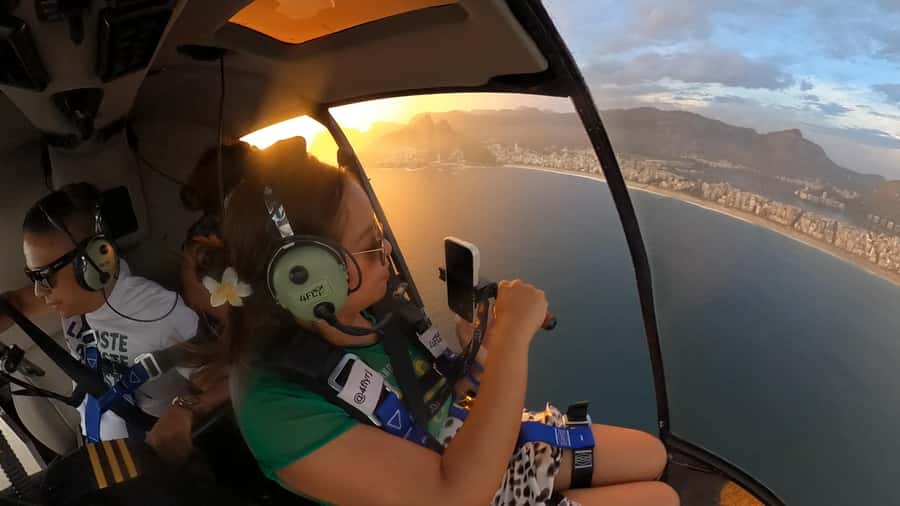 Helicopter flight no doors in Rio de Janeiro - Languages, safety, and the small details that matter