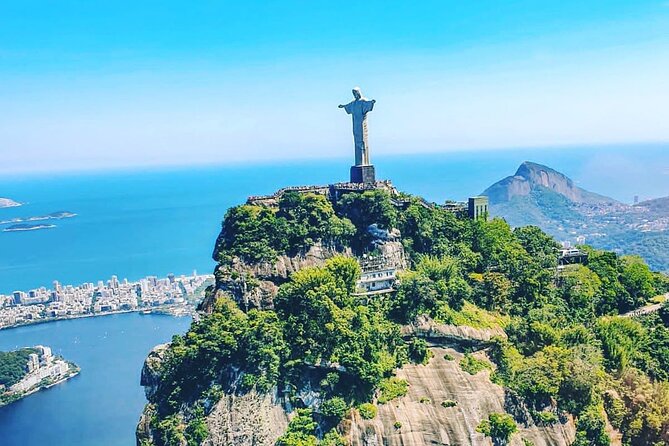 Helicopter tour in Rio de Janeiro - 25 Minutes - Copacabana and Forte de Copacabana