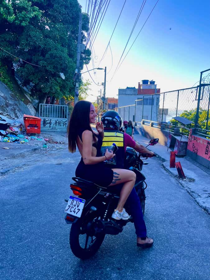 Hike Dois Irmãos + Vidigal Favela Experience - Key points to know before you book