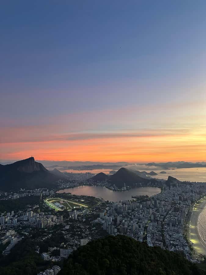 Hike Dois Irmãos + Vidigal Favela Experience - Is $36 good value?