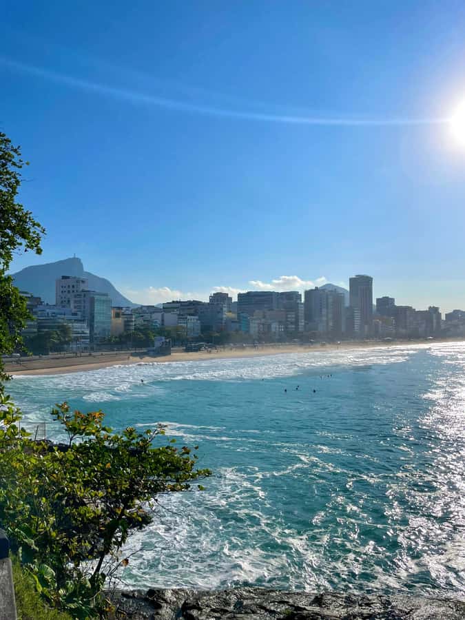 Hike Dois Irmãos + Vidigal Favela Experience - Should you book Hike Dois Irmãos and Vidigal?