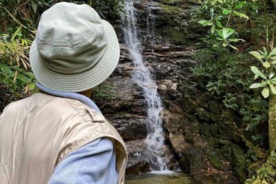 Hiking in the Tijuca Forest : Waterfalls and Caves