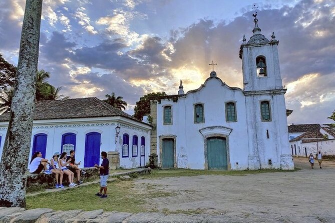 Historical Tour with Cachaça Tasting - BY PARATY TOURS - Capelinha, a smaller church with a local place in the story