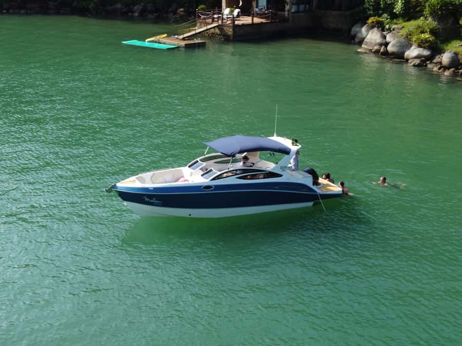 Idyllic Islands Private Speedboat Tour in Paraty - Beaches, islands, and mountain views